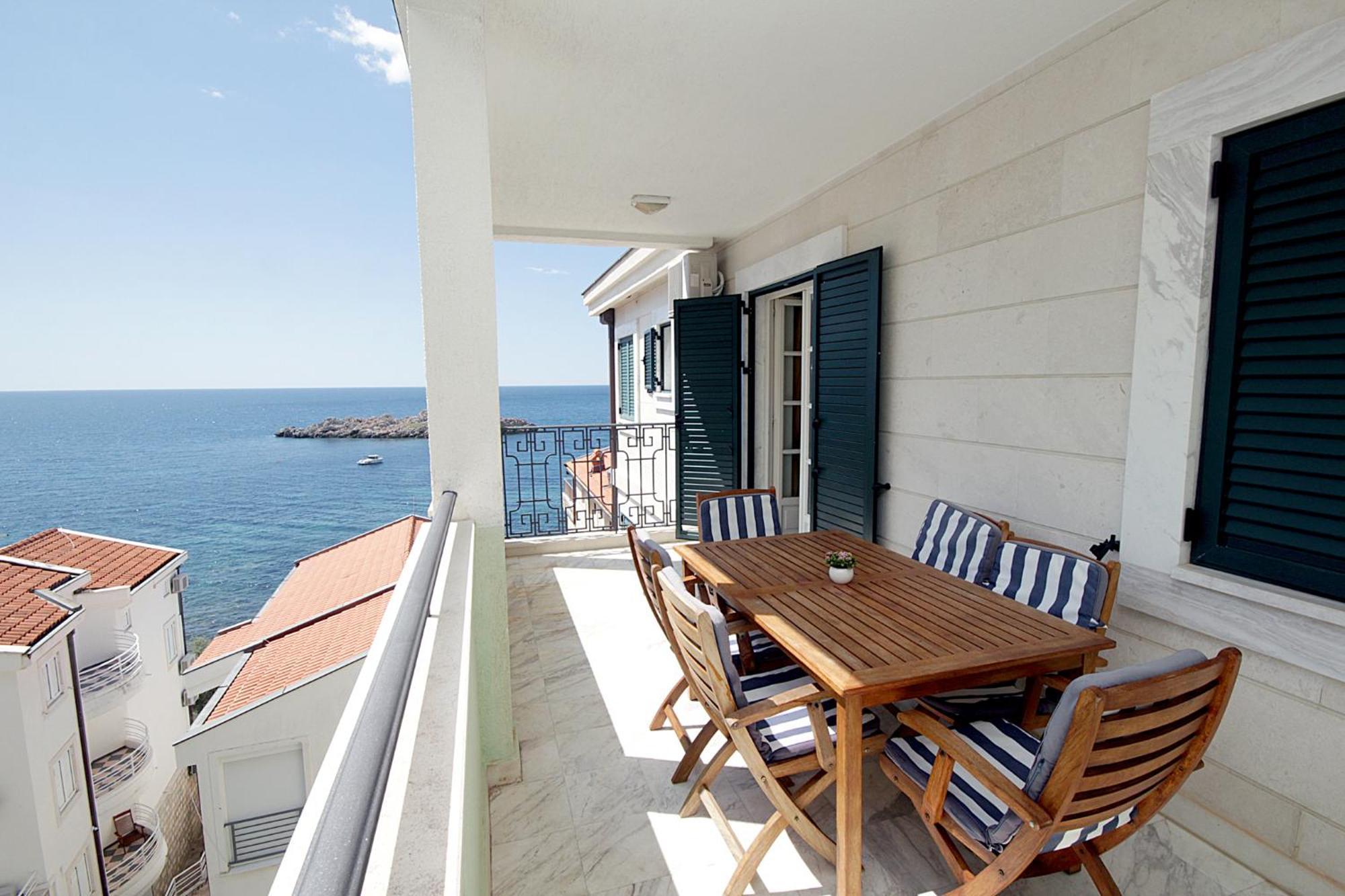 Montesan Luxury Apartment Beach Front Sveti Stefan Exteriér fotografie