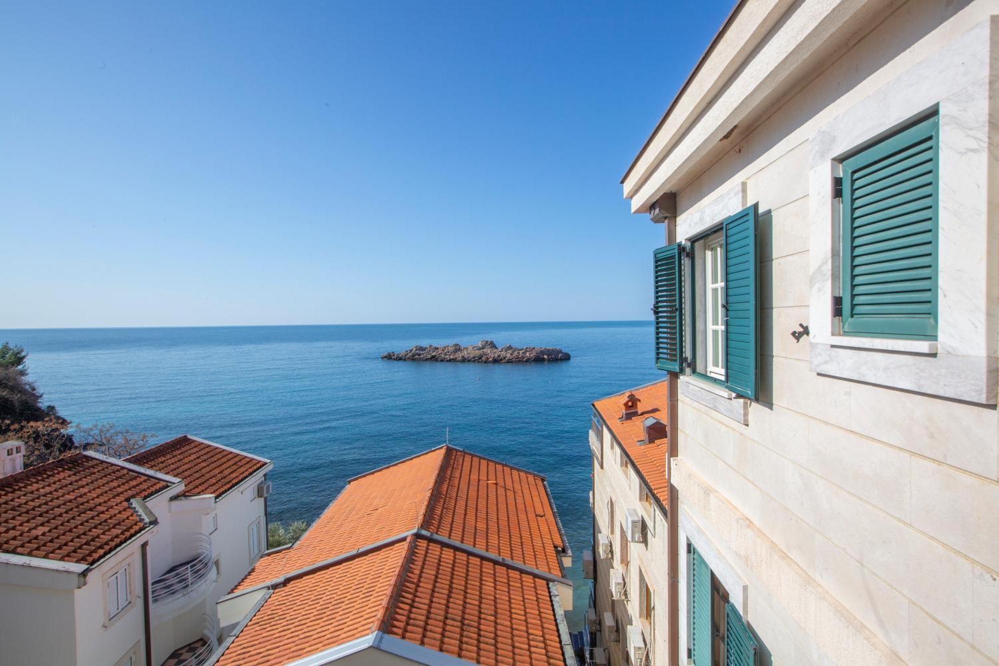 Montesan Luxury Apartment Beach Front Sveti Stefan Exteriér fotografie