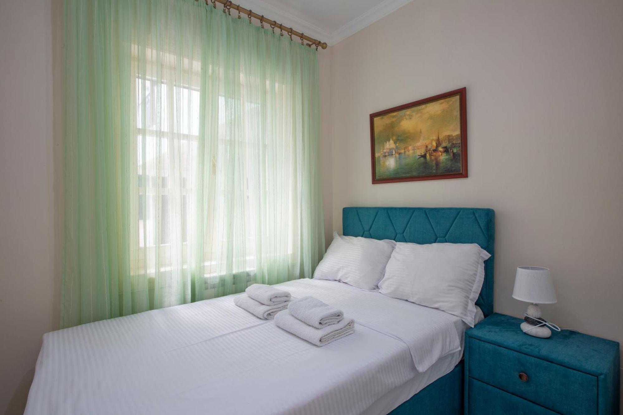 Montesan Luxury Apartment Beach Front Sveti Stefan Exteriér fotografie