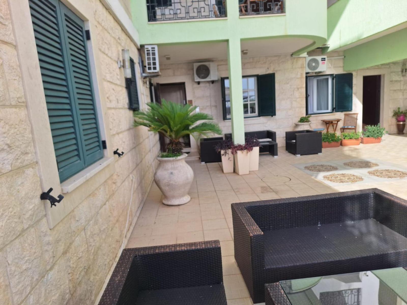 Montesan Luxury Apartment Beach Front Sveti Stefan Exteriér fotografie