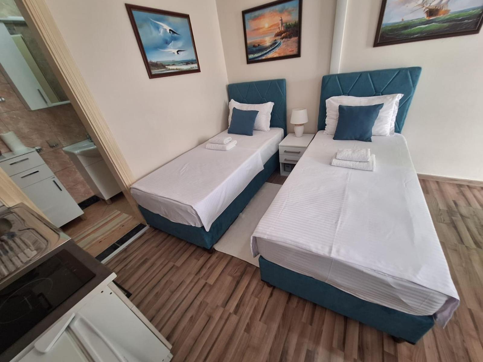 Montesan Luxury Apartment Beach Front Sveti Stefan Exteriér fotografie