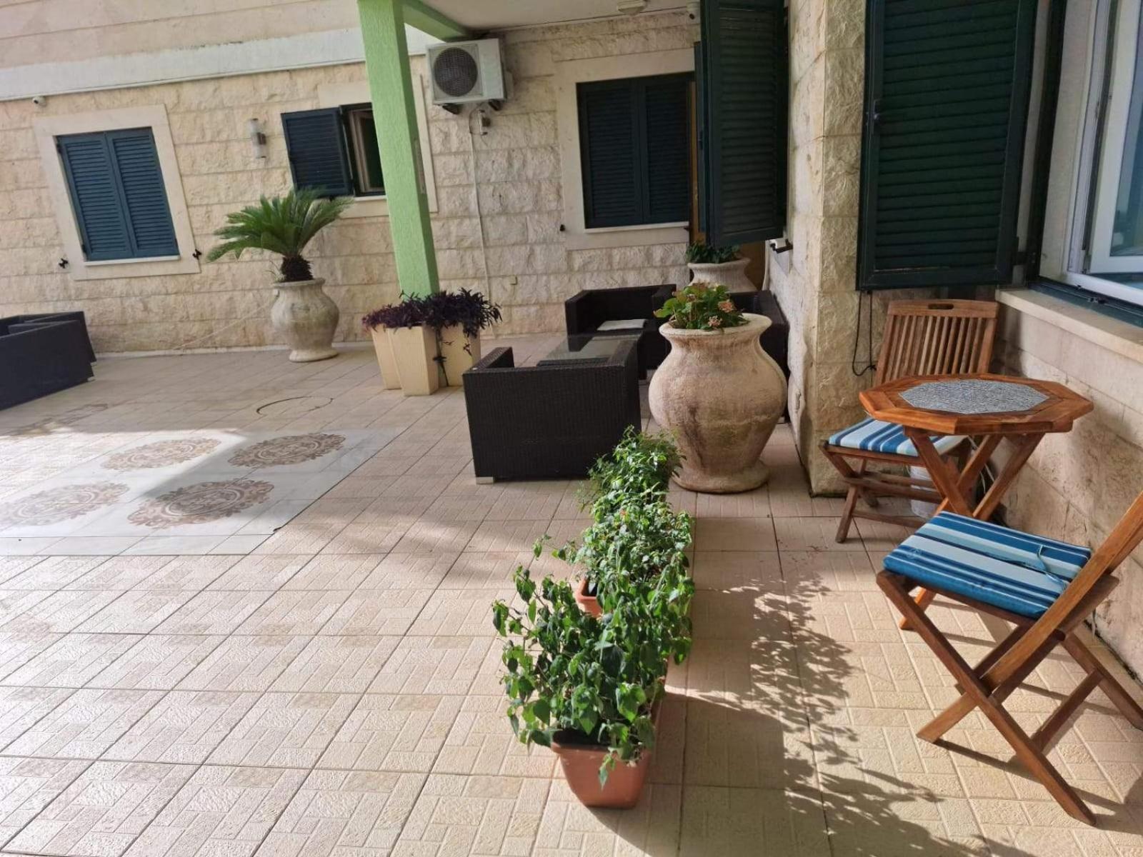 Montesan Luxury Apartment Beach Front Sveti Stefan Exteriér fotografie