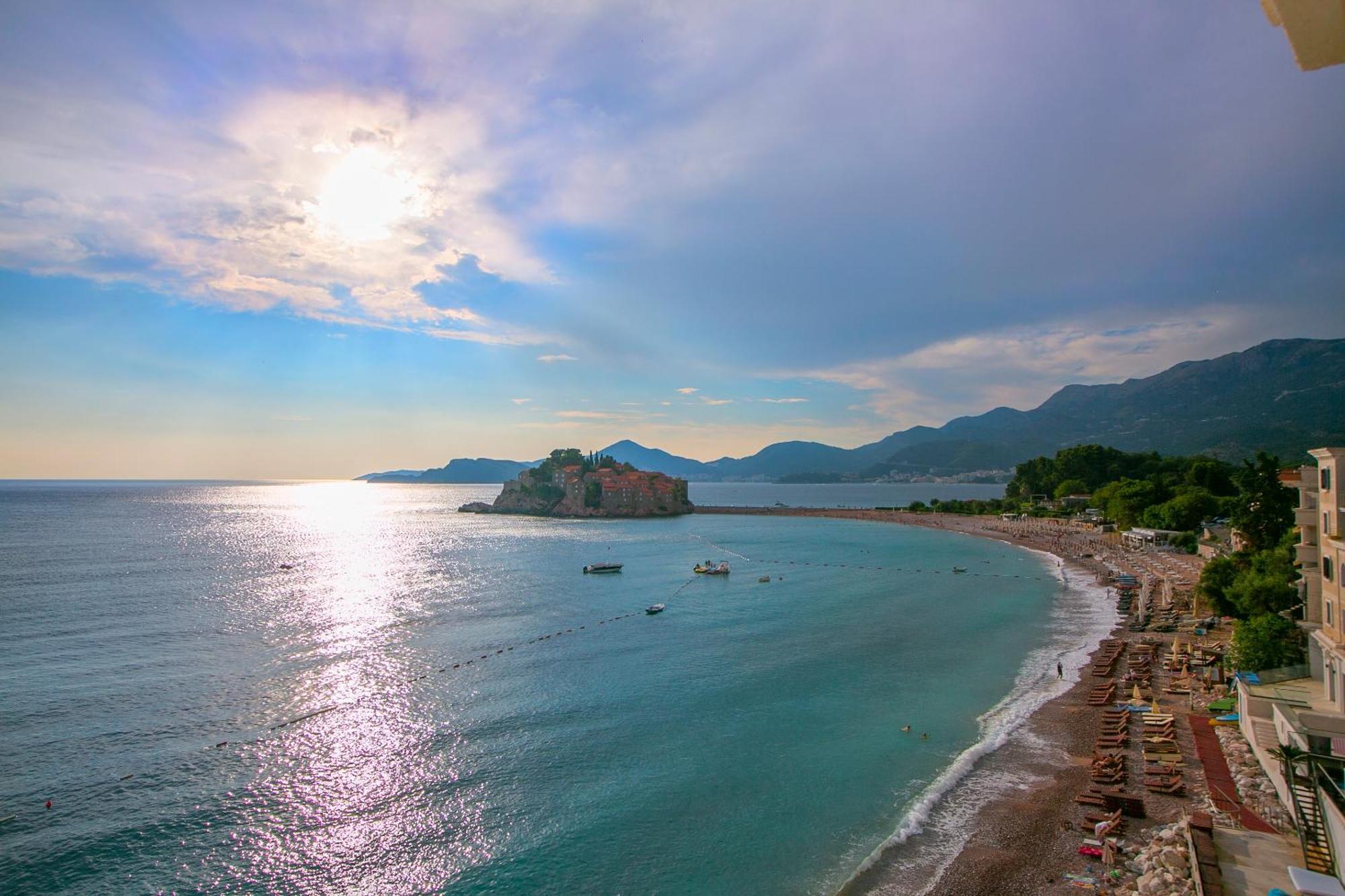 Montesan Luxury Apartment Beach Front Sveti Stefan Exteriér fotografie
