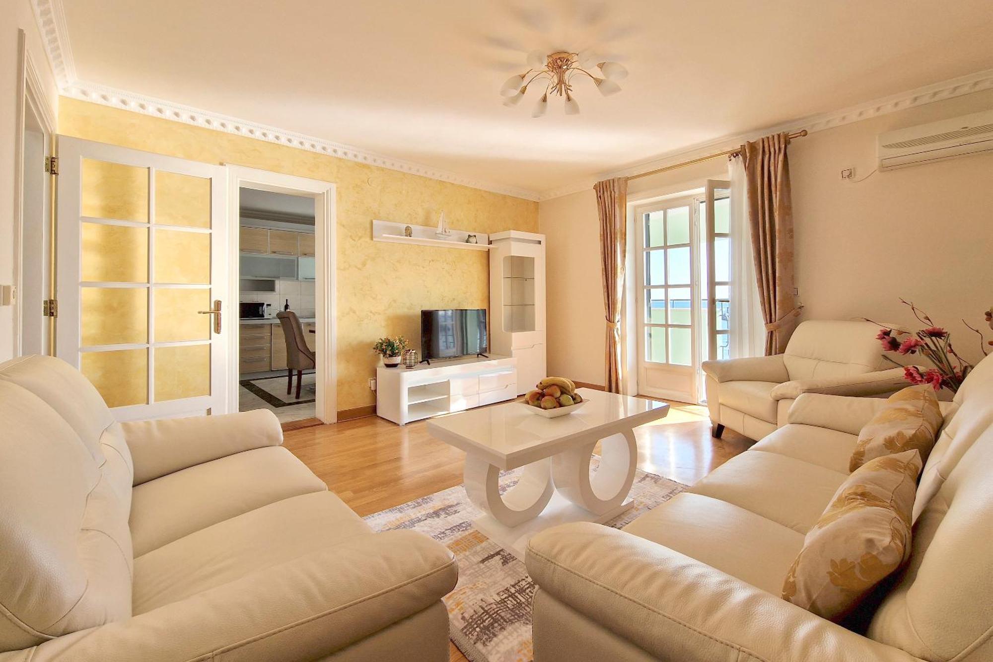 Montesan Luxury Apartment Beach Front Sveti Stefan Exteriér fotografie